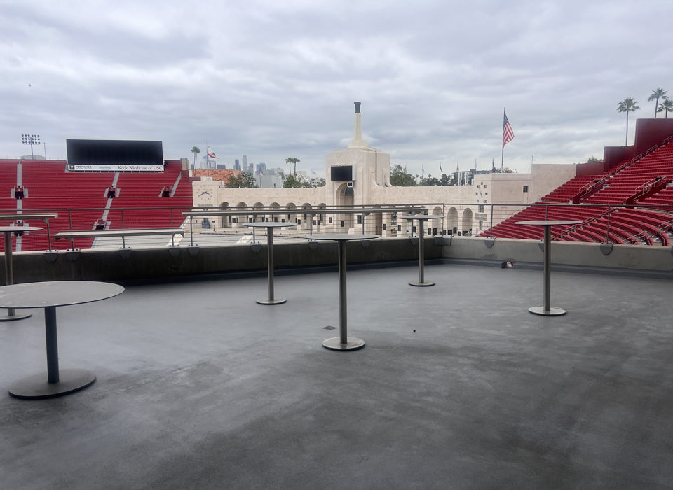 event tables outside with sky view